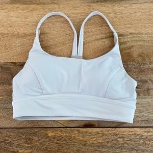 Lululemon sports bra size 4 white